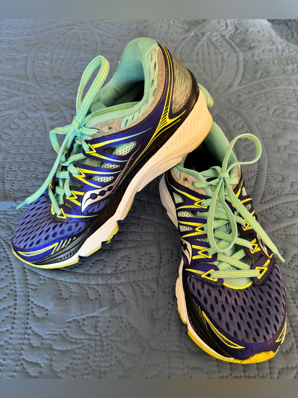 Saucony Triumph ISOFIT 8mm offset Women’s Running Shoes